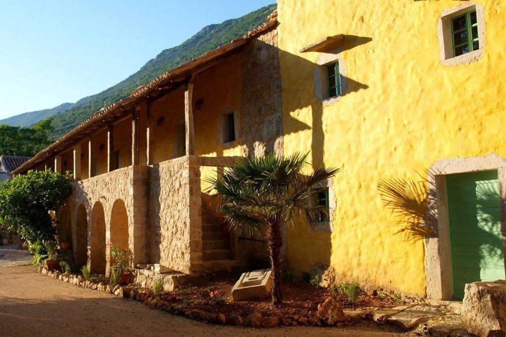 Hotel Village Balatura - Exclusive Veggie Tribalj  Luaran gambar